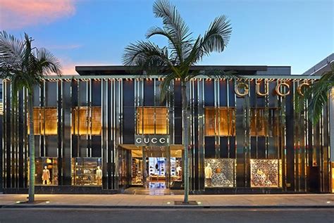 gucci stores in los angeles.